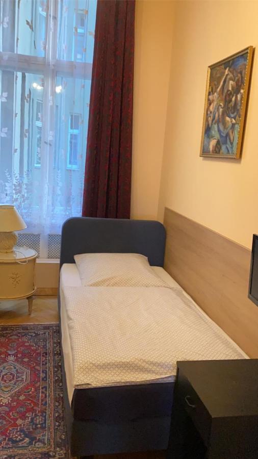 Hotel Gunia Berlin Bagian luar foto