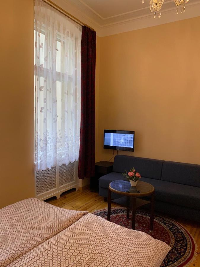 Hotel Gunia Berlin Bagian luar foto