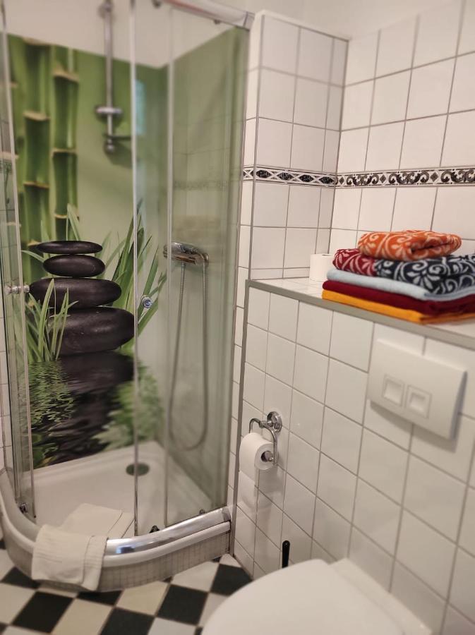Hotel Gunia Berlin Bagian luar foto