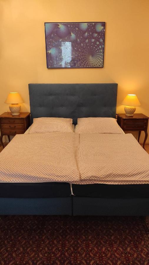 Hotel Gunia Berlin Bagian luar foto