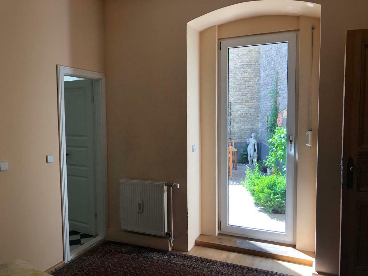 Hotel Gunia Berlin Bagian luar foto